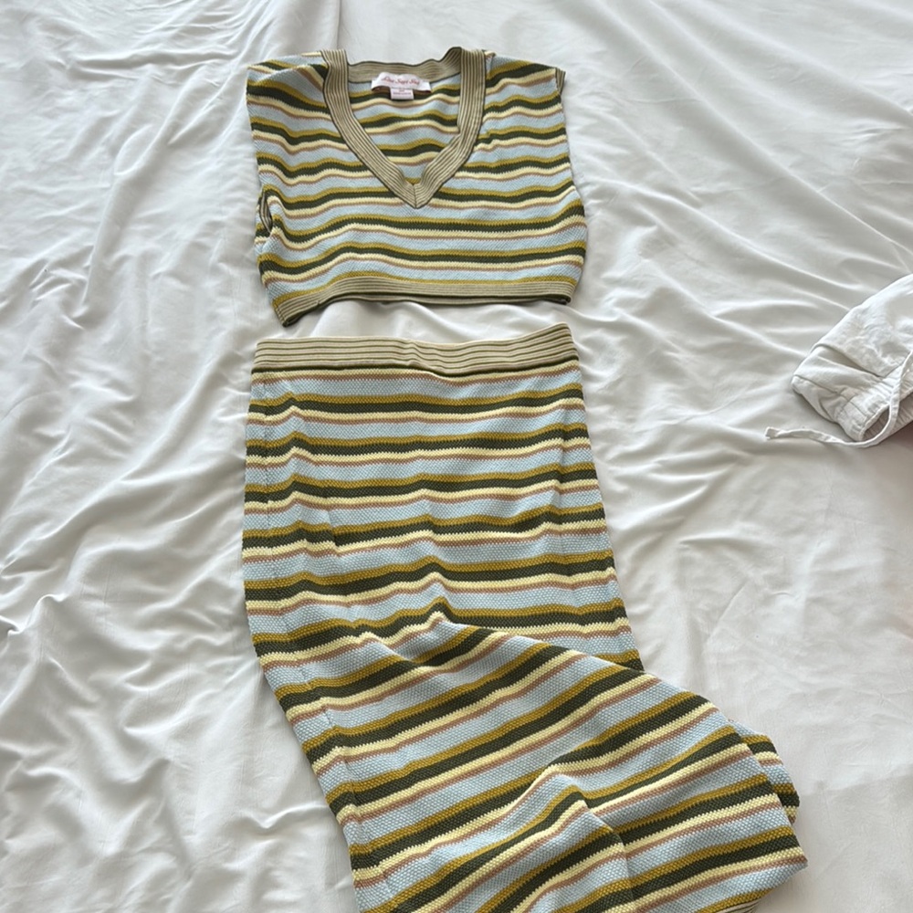 Lisa Says Gah Britt Skirt Set